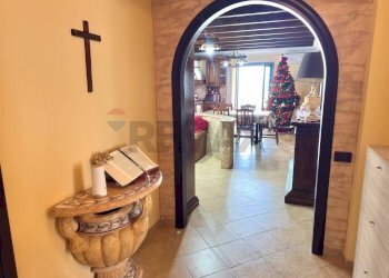 Hall / corridoio - Independent house Via Dolomiti
 
11, Carini - photo 22