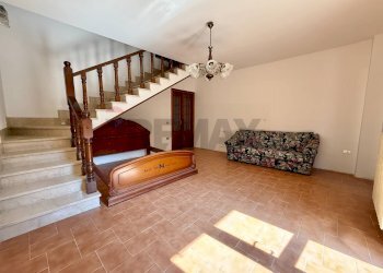 Scale - Casa semi indipendente Ostiano - foto 2