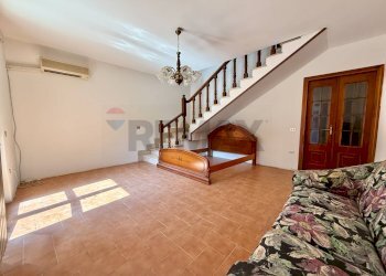 Soggiorno - Casa semi indipendente Ostiano - foto 3