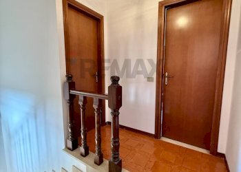 Hall / corridoio - Casa semi indipendente Ostiano - foto 24