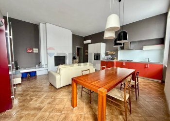 Sala da pranzo - Rustico Via Brescia
 
24, Pozzaglio ed Uniti - foto 5