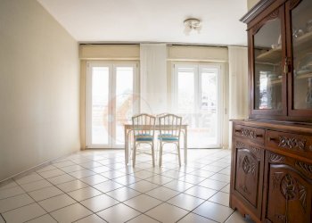 Foto 2 - Attic VIA PERANTONI SATTA
 
10, Sassari - photo 2