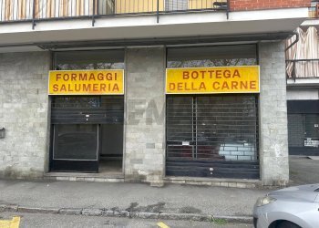 Edificio all\'aperto - Commercial Premises volturno
 
10, Settimo Torinese - photo 1