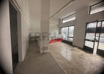 Ricezione / Lobby - Commercial Premises volturno
 
10, Settimo Torinese - photo 28