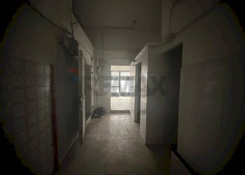 Hall / corridoio - Commercial Premises volturno
 
10, Settimo Torinese - photo 32