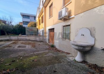 Edificio all\'aperto - Casa semi indipendente Montichiari - foto 36