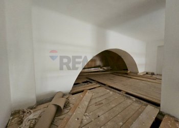 Dettagli - Bilocale Salita San Nicolo'
 
3, Genova - foto 19