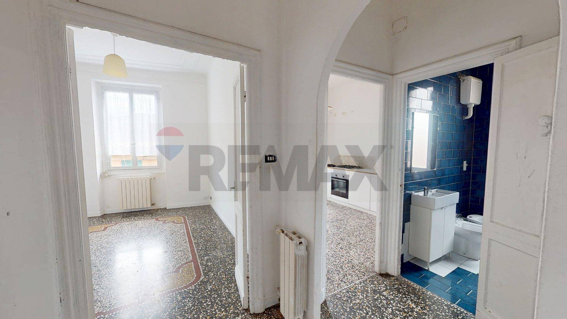 Hall / corridoio - Quadrilocale Via Paolo Antonio De Cavero
 
12, Genova - foto 1