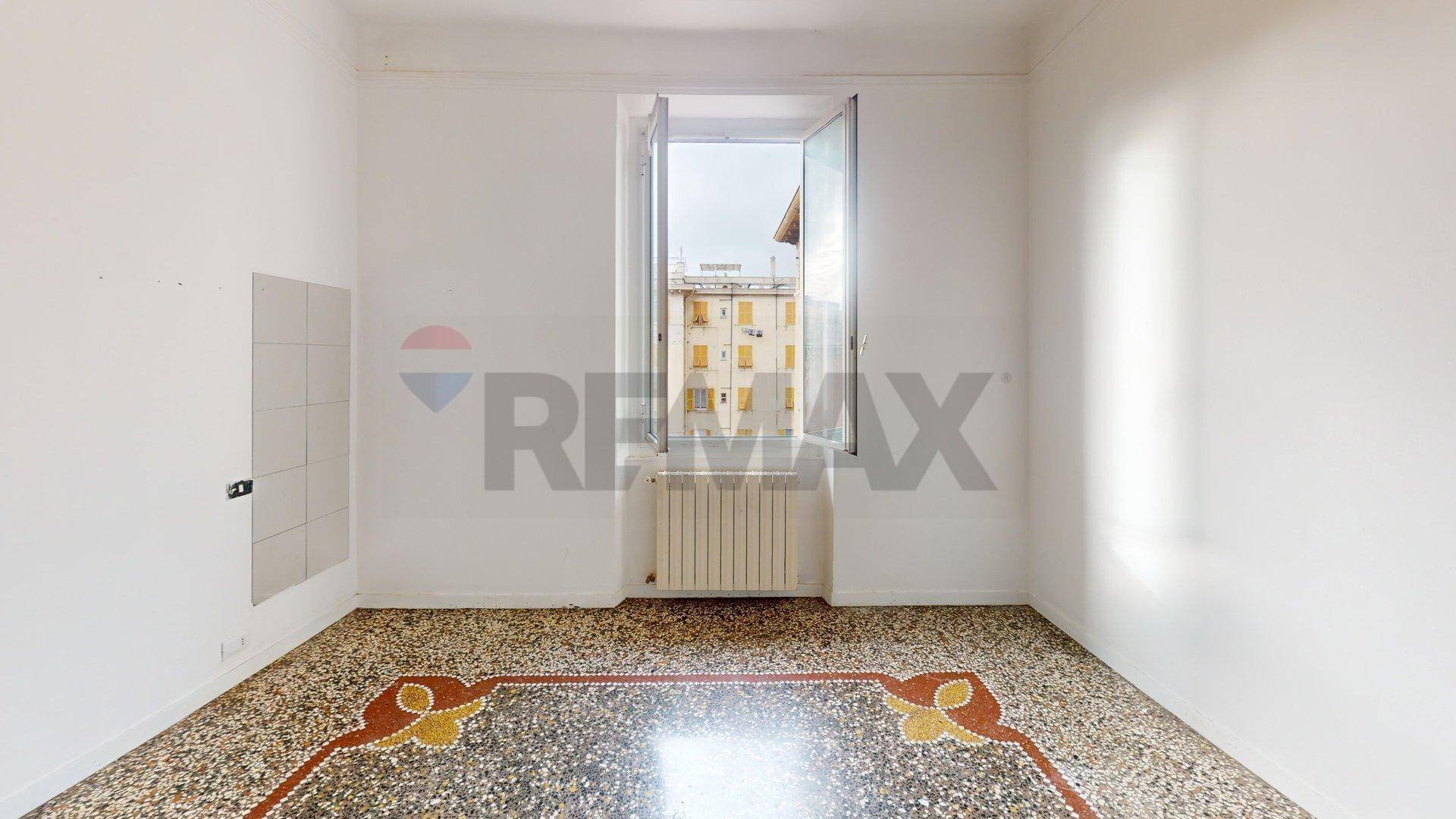 Stanza vuota - Quadrilocale Via Paolo Antonio De Cavero
 
12, Genova - foto 2