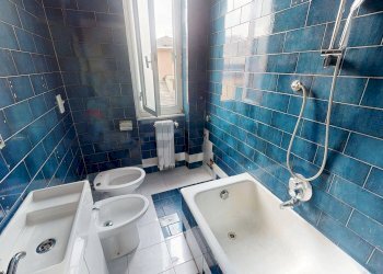 Bagno - Quadrilocale Via Paolo Antonio De Cavero
 
12, Genova - foto 13