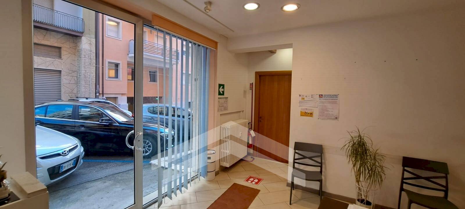 Foto 2 - Locale Commerciale Via Zurlo
17-19, Campobasso - foto 2