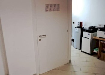 Foto 18 - Locale Commerciale Via Zurlo
 
17-19, Campobasso - foto 18