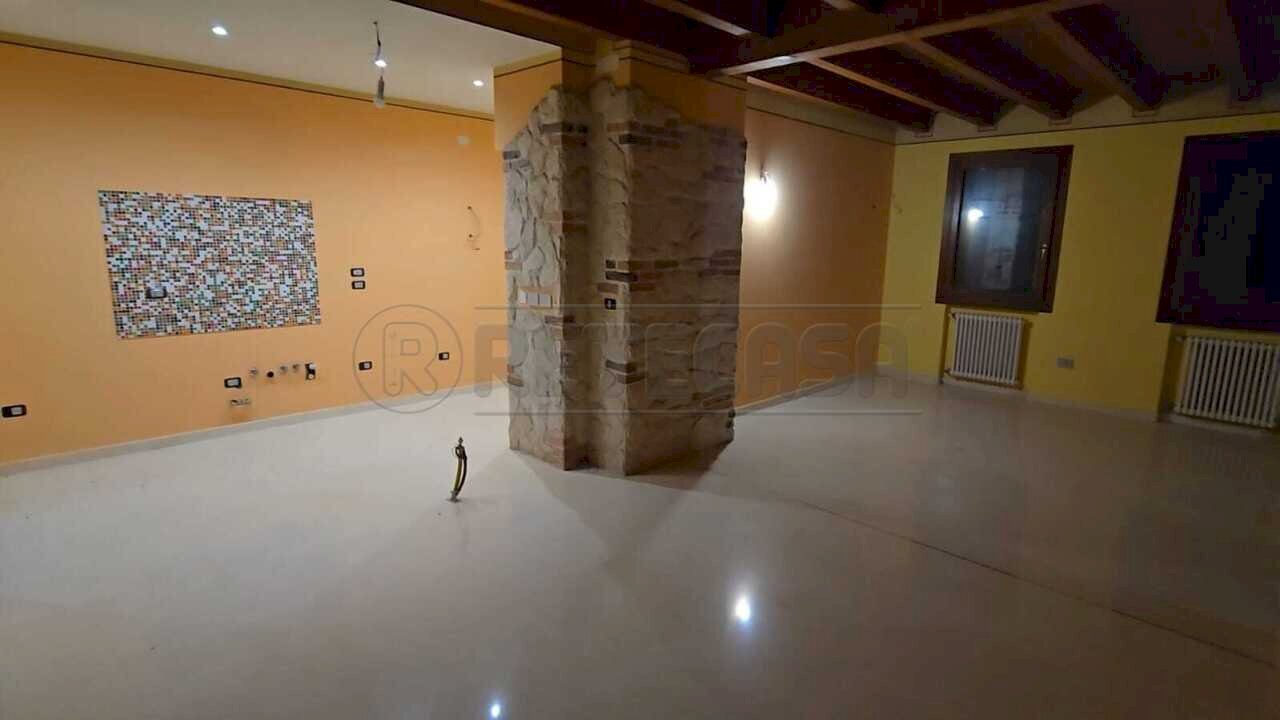 WhatsApp Image 2025-11-27 at 16.53.48 (4).jpeg - Villa San Giorgio delle Pertiche - photo 3