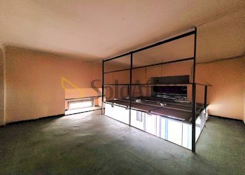 SOPPALCO - Locale Commerciale Via Giacinto Gigante, Napoli (zona Arenella) - foto 17