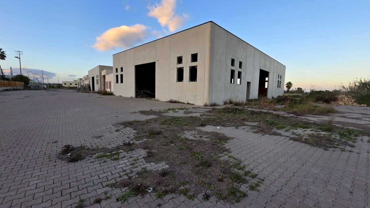 WhatsApp Image 2026-01-09 at 17.34.19 (1).jpeg - Capannone Contrada Targia 62A, Siracusa - foto 1