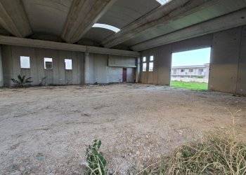 20260109_163818.jpg - Capannone Contrada Targia 62A, Siracusa - foto 7