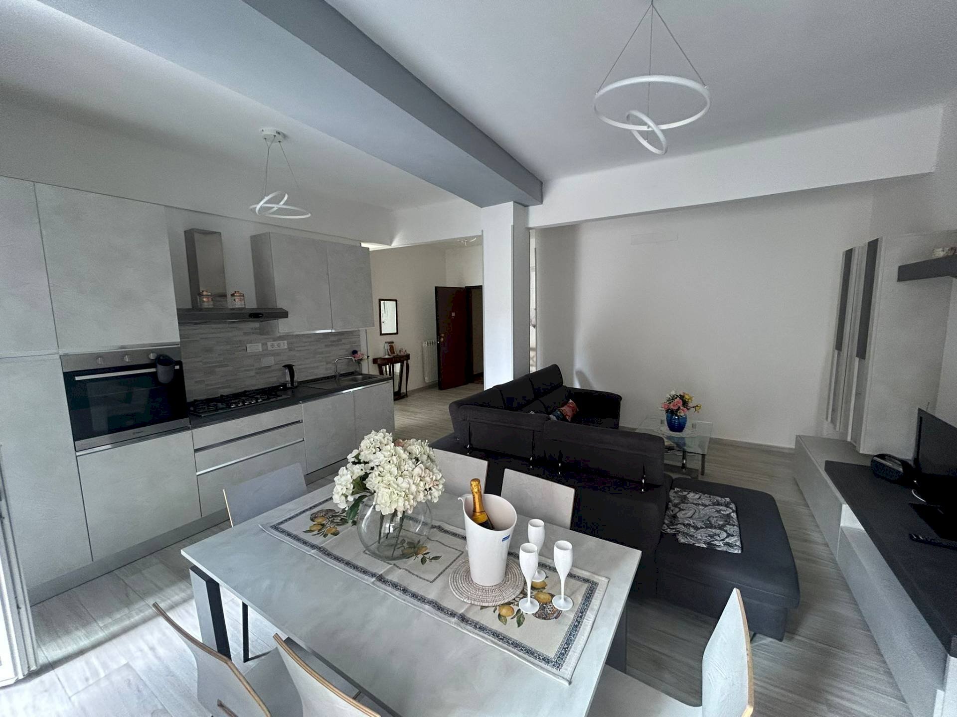 Three-room apartment Rapallo - photo 1