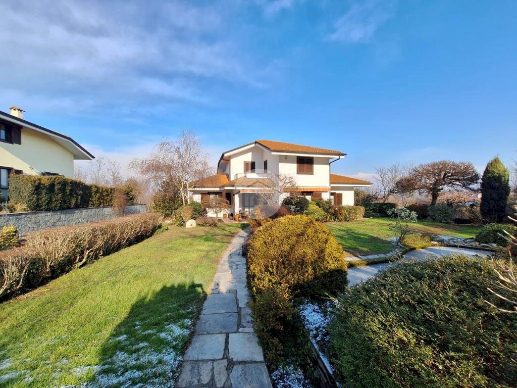 Villa Via G. Mazzini, Caravino - foto 1