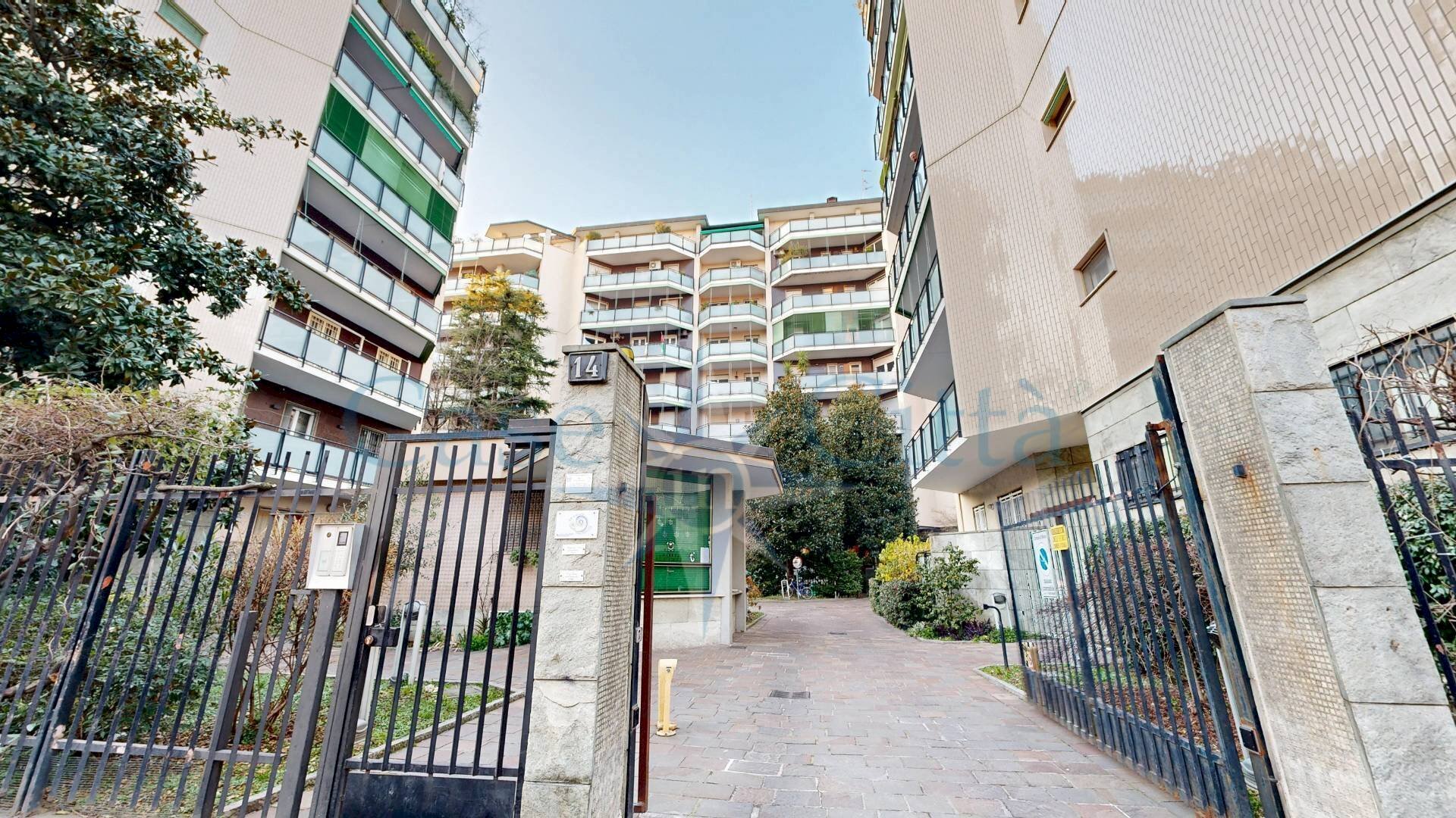 Three-room apartment Via Morgantini, Milano - photo 1