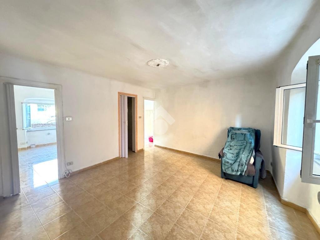 Bilocale Via S. Donà di Piave, Genova (zona Bolzaneto) - foto 2