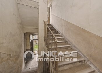 Palazzo Storico piazza municipio, 1, Torre Pellice - foto 8