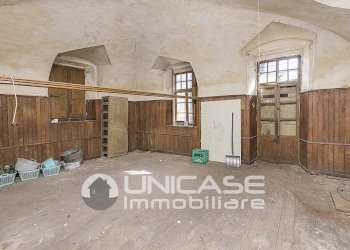 Palazzo Storico piazza municipio, 1, Torre Pellice - foto 15