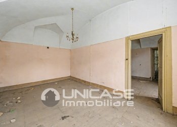 Palazzo Storico piazza municipio, 1, Torre Pellice - foto 32