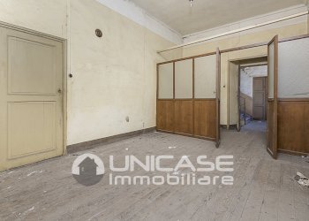 Palazzo Storico piazza municipio, 1, Torre Pellice - foto 44