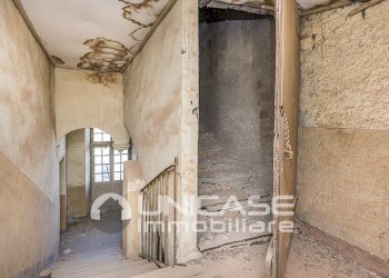 Palazzo Storico piazza municipio, 1, Torre Pellice - foto 49