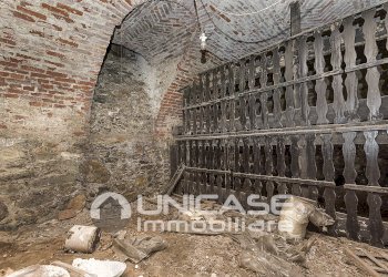 Palazzo Storico piazza municipio, 1, Torre Pellice - foto 58