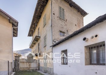 Palazzo Storico piazza municipio, 1, Torre Pellice - foto 74