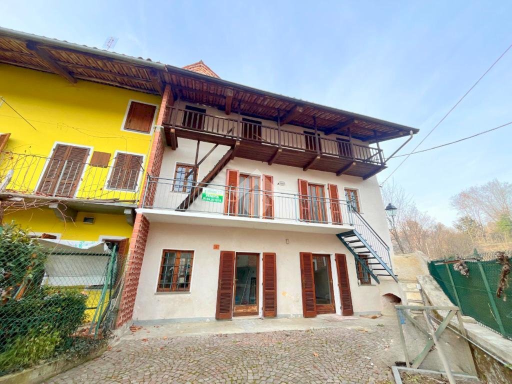 Casa semi indipendente Piazza Livio Sategna, Baldissero Canavese - foto 2