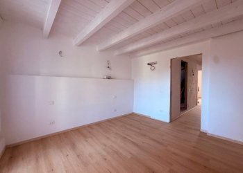 Four-room apartment Savona, Savona (neighborhood Villapiana) - photo 5