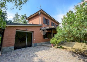 Villa Via Rigosa, Bologna (zona Borgo Panigale) - foto 4