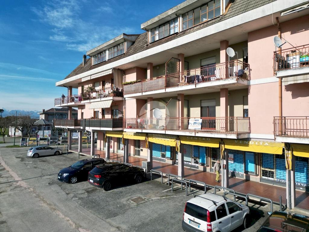 Three-room apartment Via Cuneo, Barge - photo 2