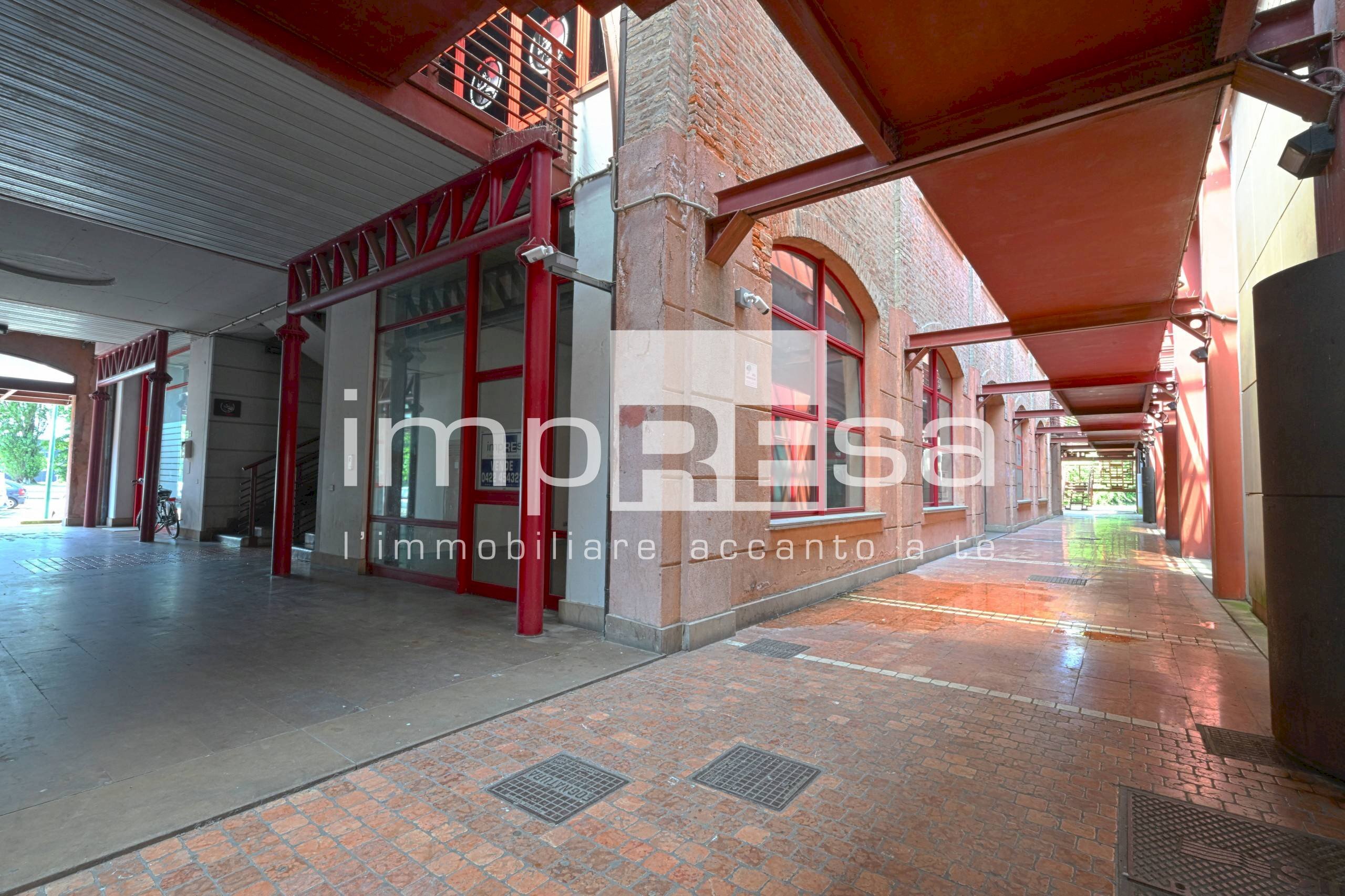 Foto 1 - Negozio Viale Fonderia
 
65, Treviso - foto 1