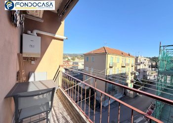 Foto 9 - Bilocale via Mariconi
 
19, Albisola Superiore - foto 8