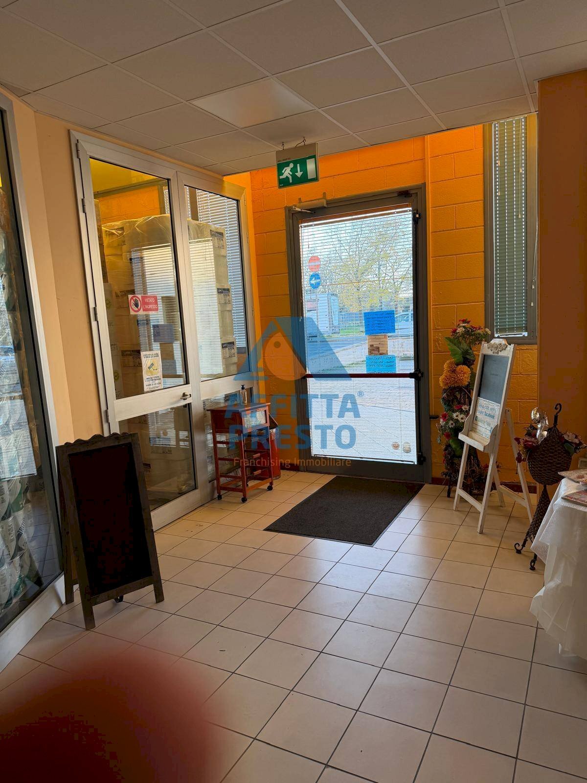 Foto 1 - Attività Commerciale Vinci - foto 1