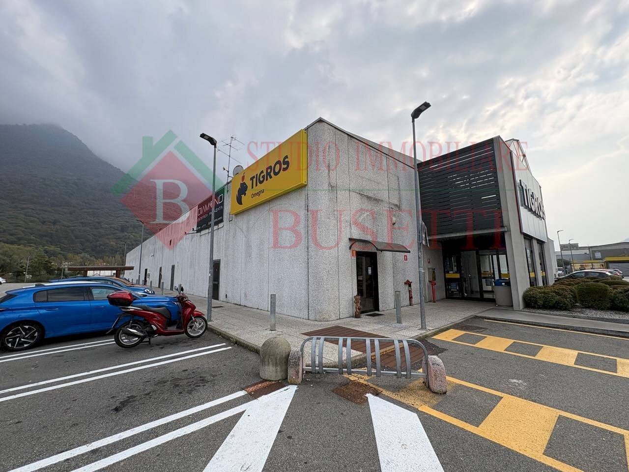 Foto 3 - Negozio via IV Novembre - Centro Commerciale TIGROS
 
292, Omegna - foto 3