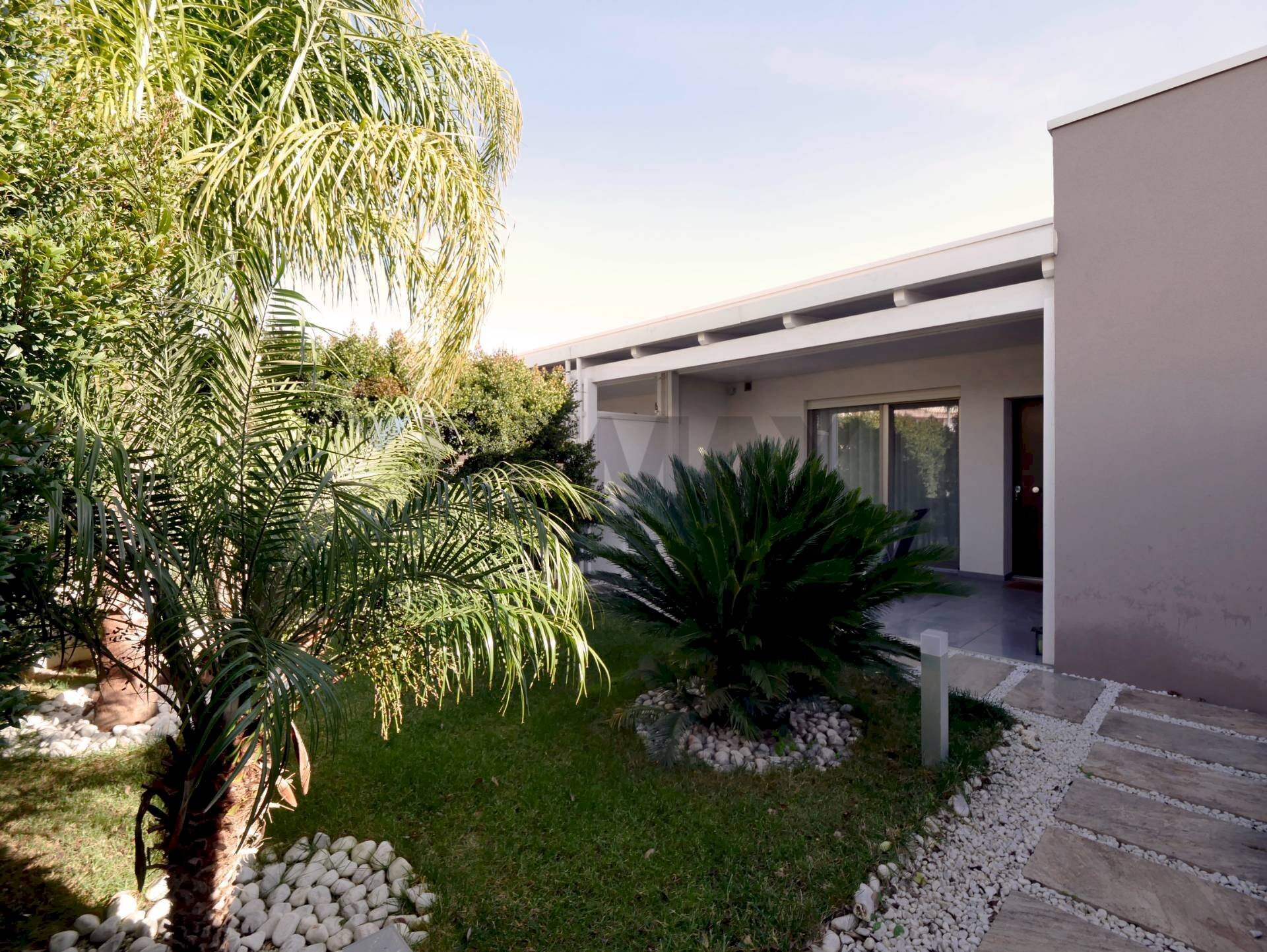 Giardino - Villa a Schiera Via Coppe di Bari
 
5, Noicàttaro - foto 1