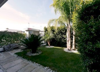 Giardino - Villa a Schiera Via Coppe di Bari
 
5, Noicàttaro - foto 3