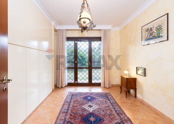 Hall / corridoio - Villa Via Monte Marino
 
11, Riano - photo 29