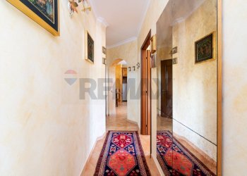 Hall / corridoio - Villa Via Monte Marino
 
11, Riano - photo 33