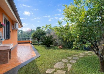 Giardino - Villa Via Monte Marino
 
11, Riano - photo 37