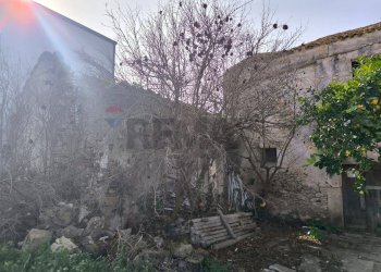 Edificio all\'aperto - Casa indipendente Via Castellammare, Valderice - foto 7