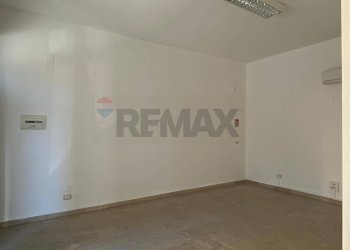 Stanza vuota - Locale Commerciale Via Enrico Bevignani
 
10-12-14, Palermo - foto 8