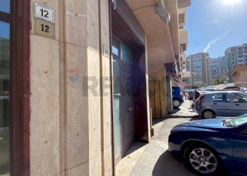 Edificio all\'aperto - Locale Commerciale Via Enrico Bevignani
 
10-12-14, Palermo - foto 18