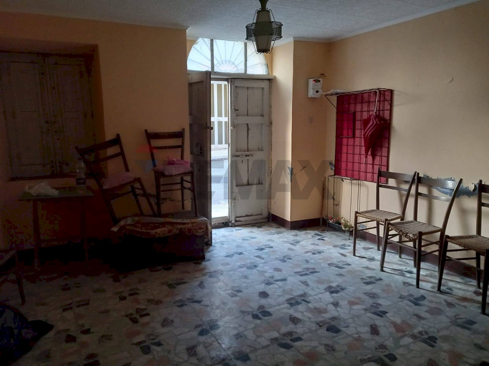 Hall / corridoio - Casa indipendente Via Libertà
 
62, Montalbano Elicona - foto 3