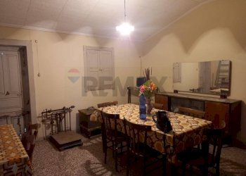 Sala da pranzo - Casa indipendente Via Libertà
 
62, Montalbano Elicona - foto 15