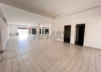 Stanza vuota - Locale Commerciale Str. S. Giovanni Galermo
63, Misterbianco - foto 4